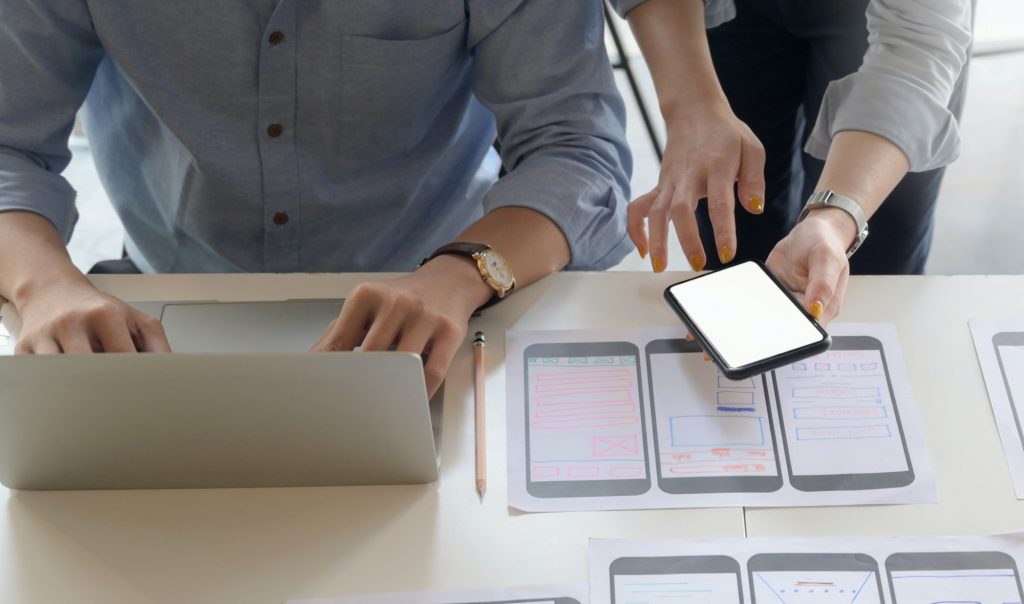 The application design team consulted the design guidelines from the smartphone.